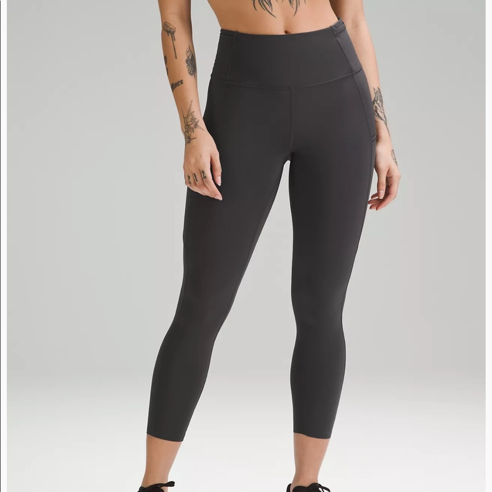 lululemon cropped leggings